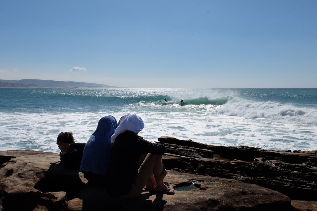 Surf & Travel Camp Bed & Breakfast Taghazout Exterior photo