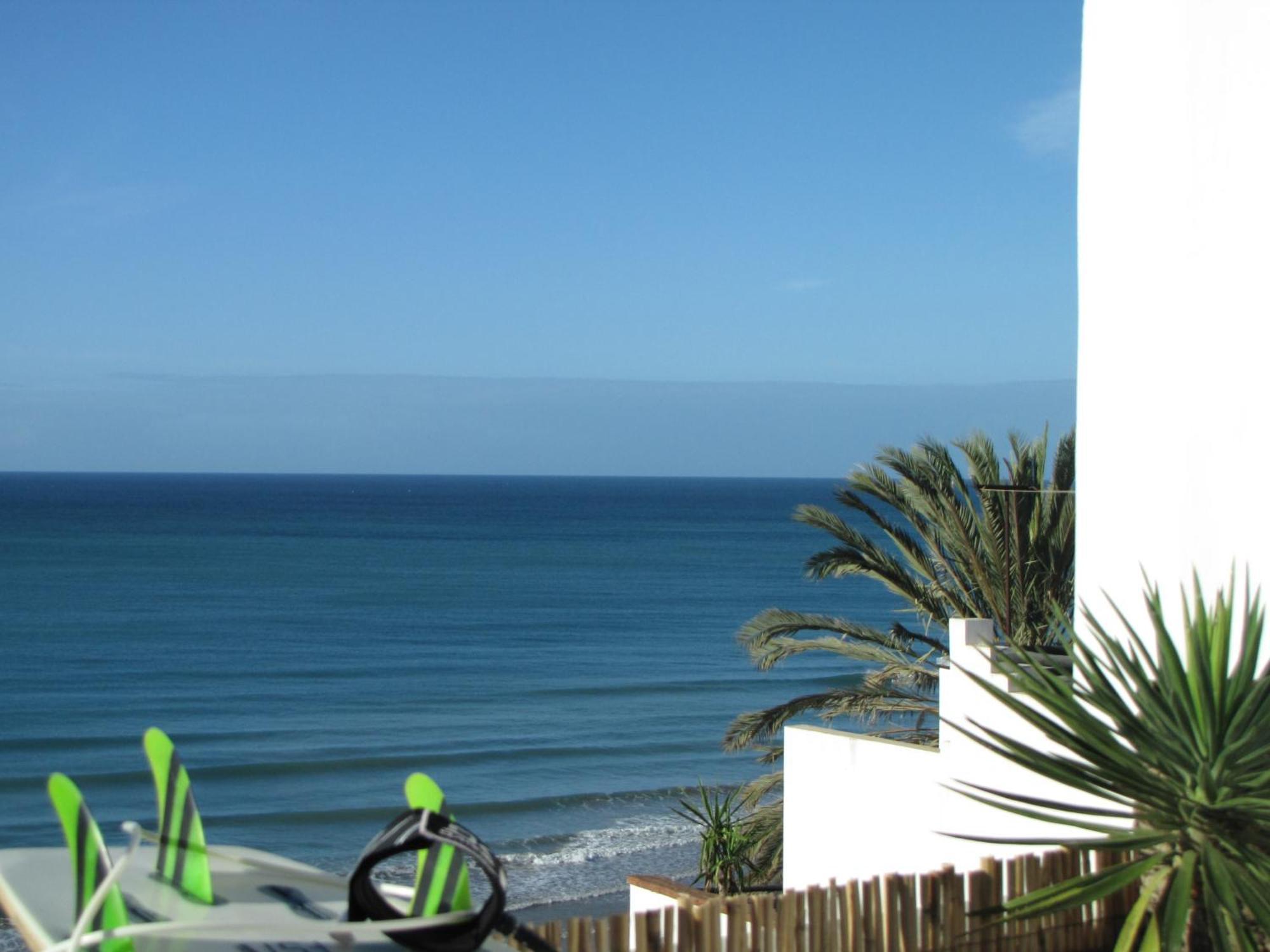 Surf & Travel Camp Bed & Breakfast Taghazout Exterior photo